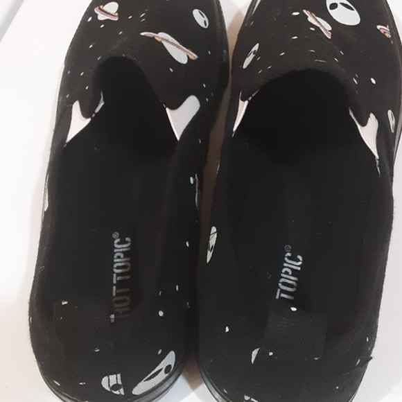 Alien slides - Picture 3 of 3